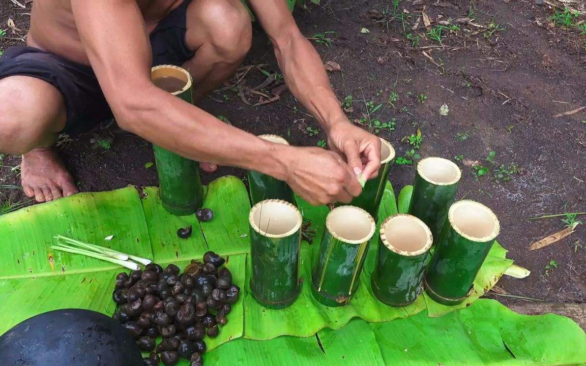 It is a great delicacy in Southeast Asia. After the invasion of our country, farmers trampled to death and no one dared to eat it.