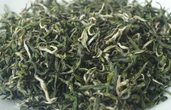 How much is the price of Xinyang Maojian Tea?