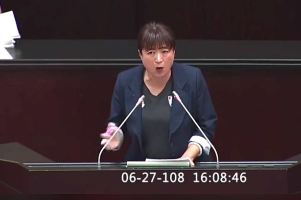 Farmland justice to stop bleeding! The labor assistance law adds a sunset clause, which requires that illegal factories on agricultural land have not been registered for 20 years and have to leave.