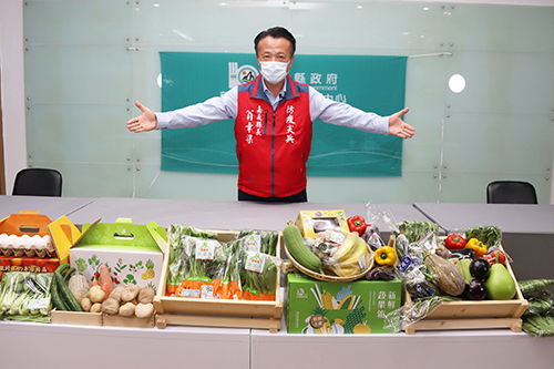 Self-cooking and epidemic prevention! Chiayi County push House with fruit and vegetable boxes fresh on the table, peace of mind to serve